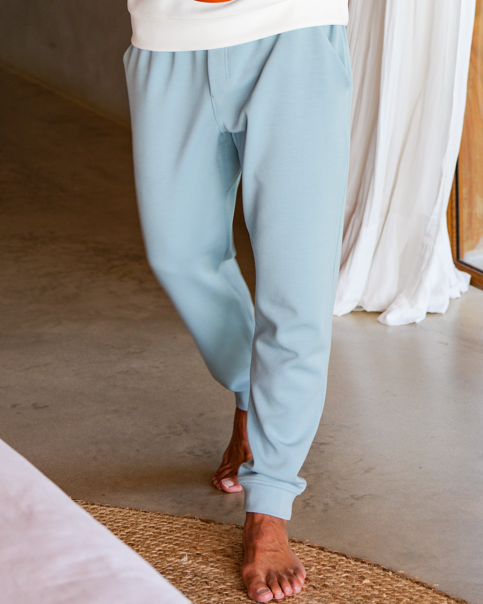 Aura Joggers